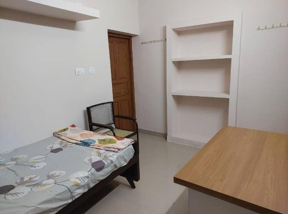 Home In Guruvayur-3 Bedroom Экстерьер фото